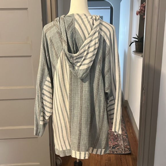 FP pullover - Picture 3 of 6